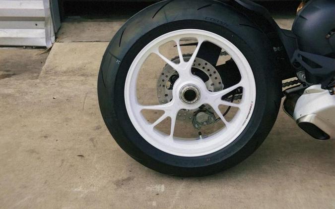 2025 Ducati Streetfighter V4 Ducati Red