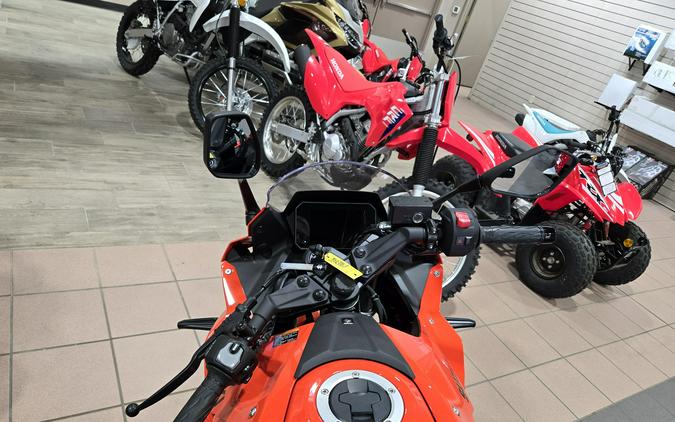 2026 SUZUKI GSX-8R