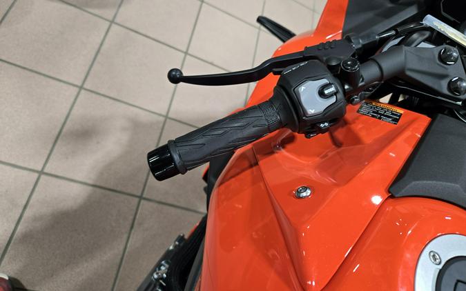 2026 SUZUKI GSX-8R