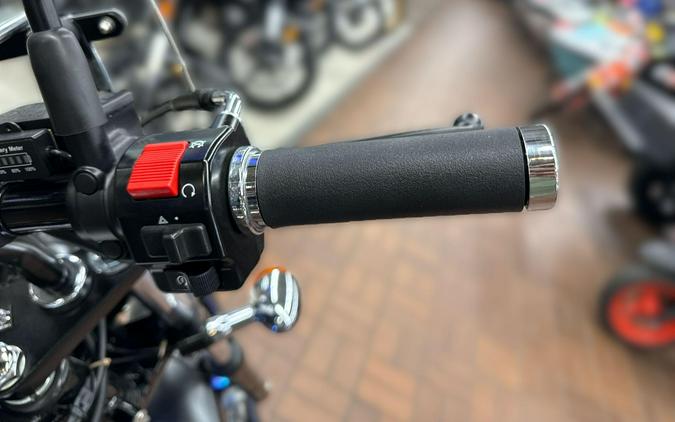 2018 Suzuki BOULEVARD S40