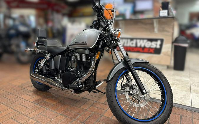 2018 Suzuki BOULEVARD S40