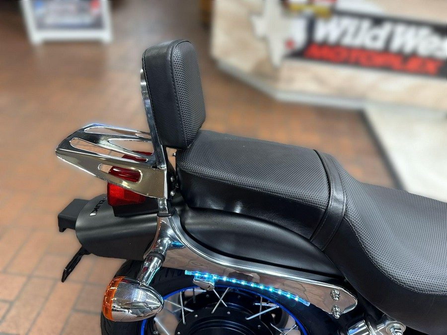 2018 Suzuki BOULEVARD S40