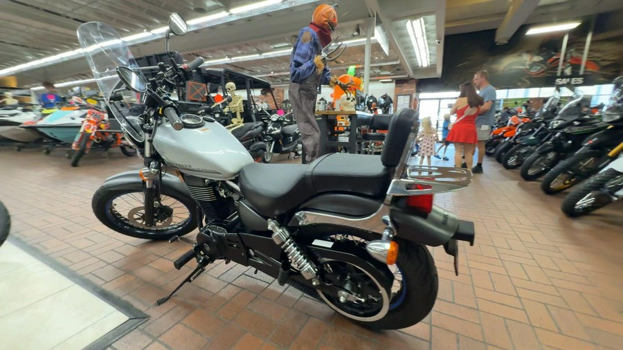 2018 Suzuki BOULEVARD S40