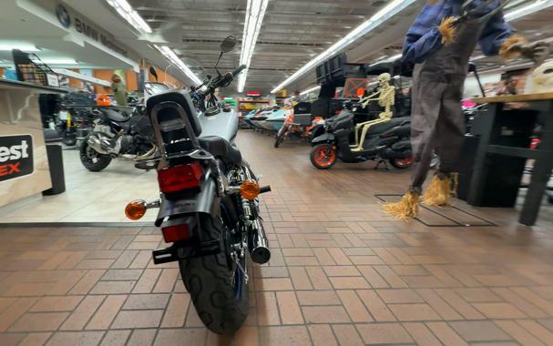 2018 Suzuki BOULEVARD S40