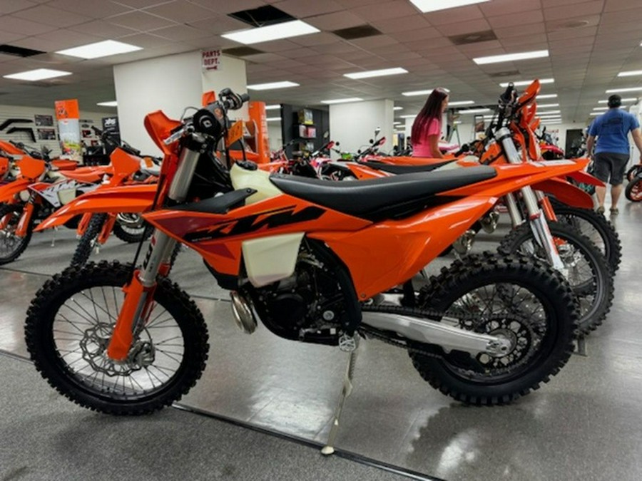 2025 KTM XC 300