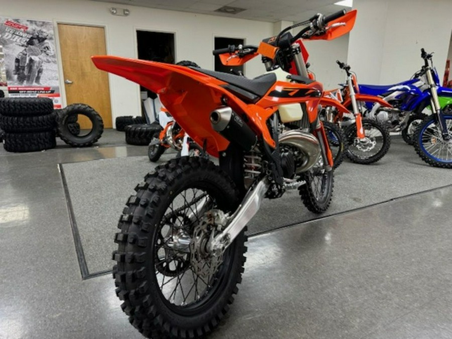 2025 KTM XC 300