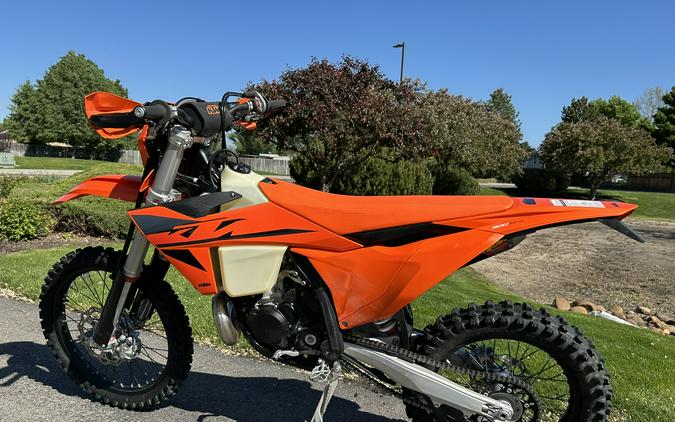 2025 KTM 300 XC-W