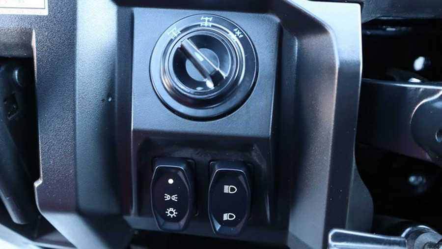 2025 CFMOTO UFORCE 800 XL 800 XL