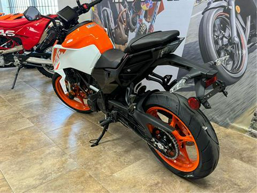 2024 KTM 250 Duke