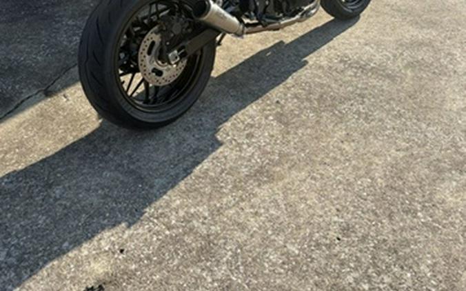 2018 Kawasaki Z900RS Metallic Spark Black