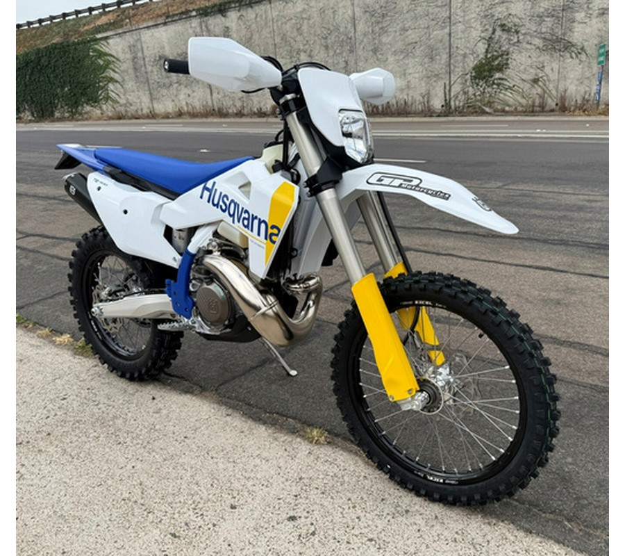 2027 Husqvarna Motorcycles TE 300