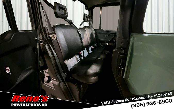 2026 Can-Am Defender MAX DPS™ CAB HVAC HD10
