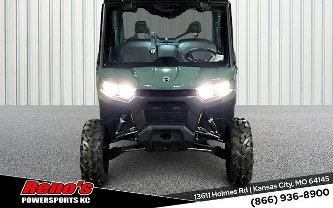 2026 Can-Am Defender MAX DPS™ CAB HVAC HD10