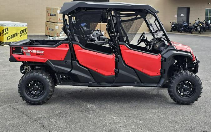 2023 Honda Pioneer 1000-6 Crew Deluxe