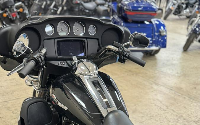 FLHTCUTG 2023 Tri Glide® Ultra