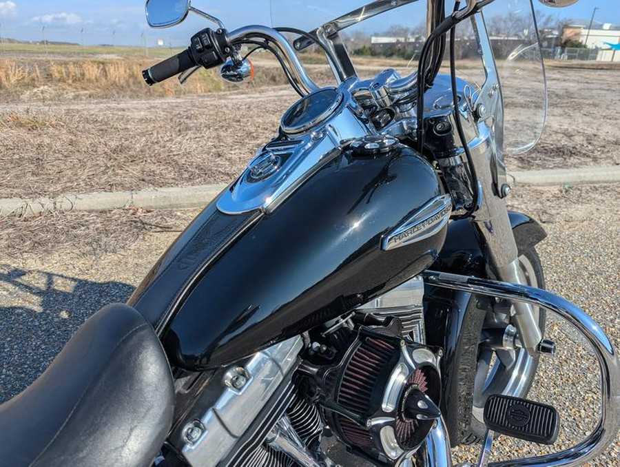 2012 Harley-Davidson® FLD - Dyna® Switchback™