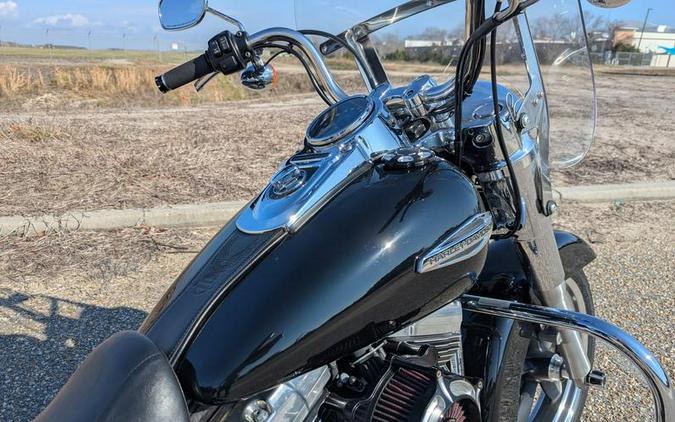 2012 Harley-Davidson® FLD - Dyna® Switchback™