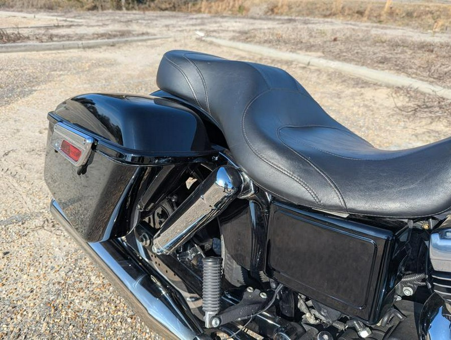 2012 Harley-Davidson® FLD - Dyna® Switchback™