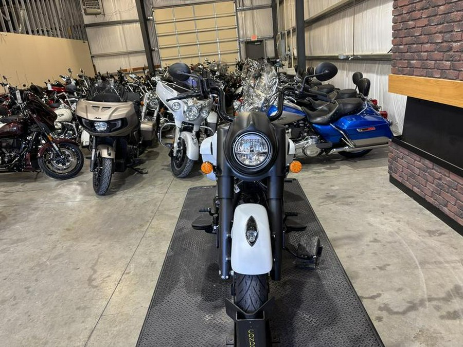 2026 Indian Motorcycle® Springfield ® Dark Horse® Ghost White Metallic Smoke