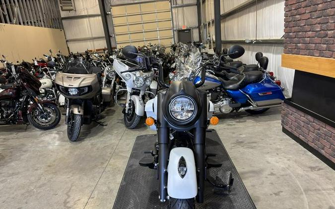 2026 Indian Motorcycle® Springfield ® Dark Horse® Ghost White Metallic Smoke