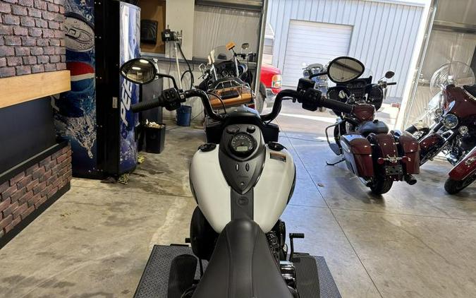 2026 Indian Motorcycle® Springfield ® Dark Horse® Ghost White Metallic Smoke