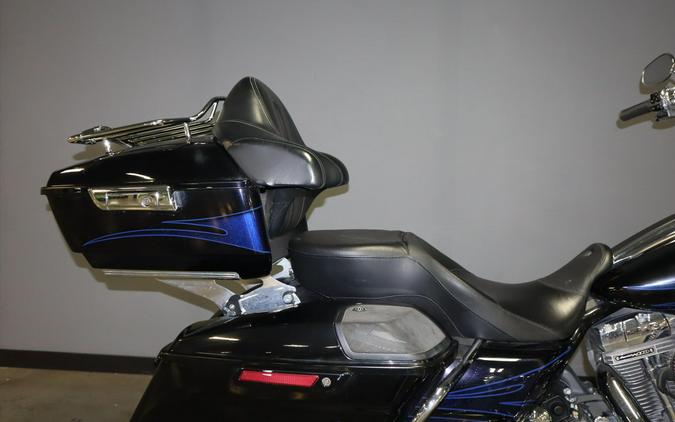 2016 Harley-Davidson CVO Street Glide (FLHXSE)