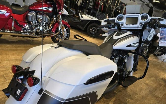 2024 Indian Chieftain Dark Horse Ghost White Metallic Smoke