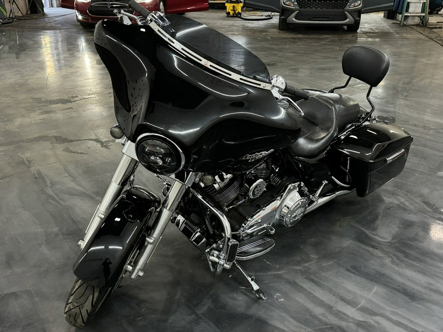 2012 HARLEY DAVIDSON STREET GLIDE