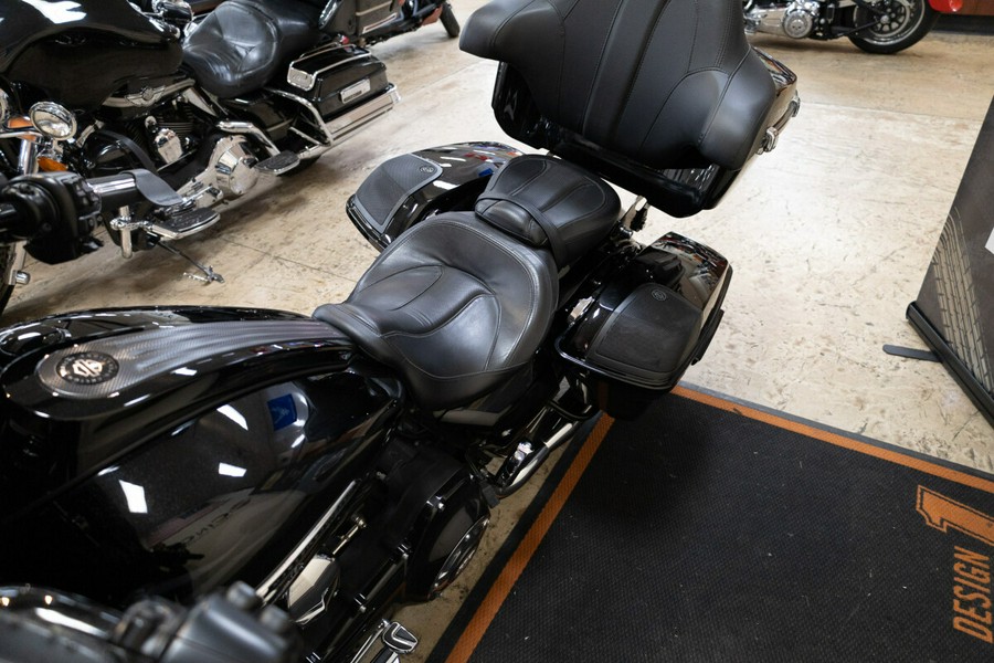 FLHXSE 2016 CVO™ Street Glide®