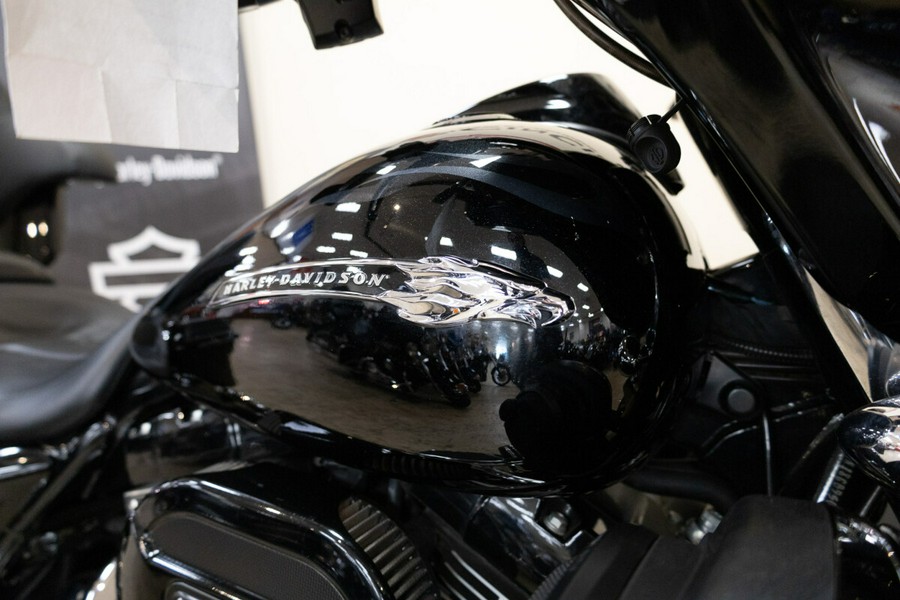 FLHXSE 2016 CVO™ Street Glide®