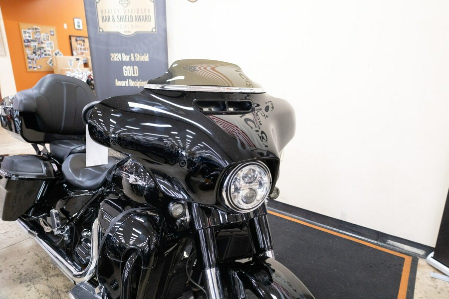 FLHXSE 2016 CVO™ Street Glide®