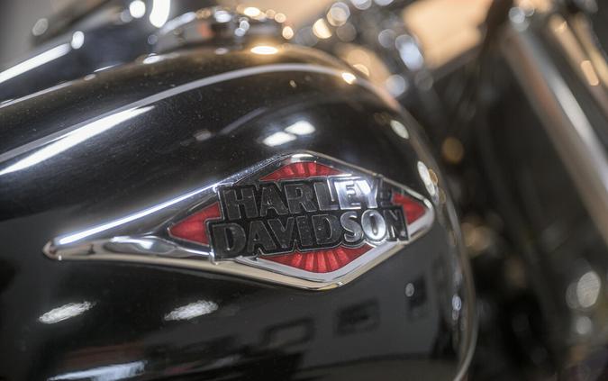 Used 2013 Harley-Davidson Heritage Softail Classic FLSTC Motorcycle For Sale In Columbus, OH
