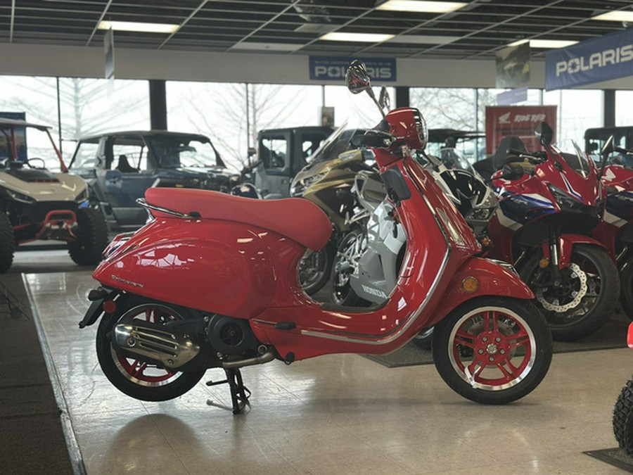 2025 Vespa Primavera 150 Red