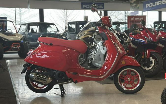 2025 Vespa Primavera 150 Red
