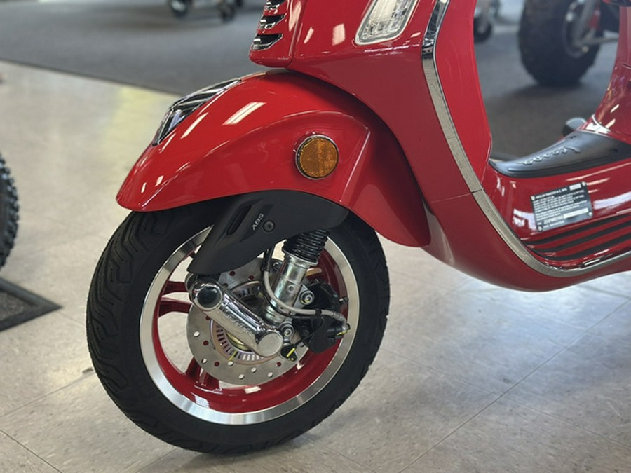 2025 Vespa Primavera 150 Red