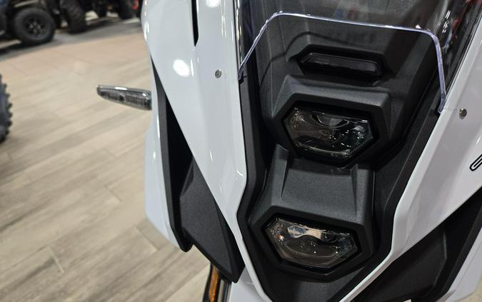 2026 SUZUKI GSX-8R