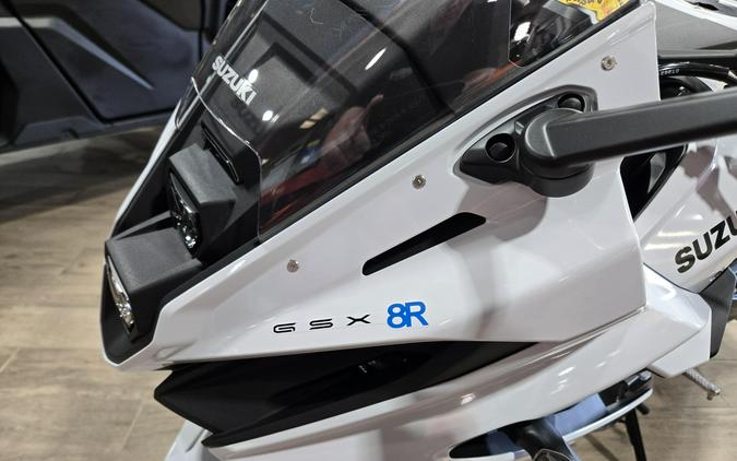 2026 SUZUKI GSX-8R