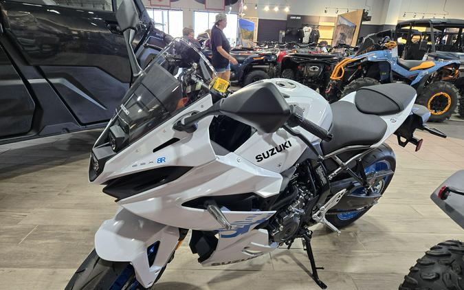 2026 SUZUKI GSX-8R