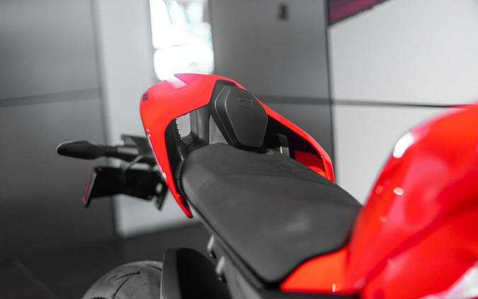 2024 Ducati Streetfighter V4 Red