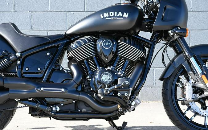 2024 Indian Motorcycle® Sport Chief Black Smoke