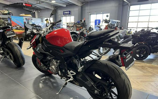 2019 BMW S 1000 R Racing Red / Black Storm Metallic