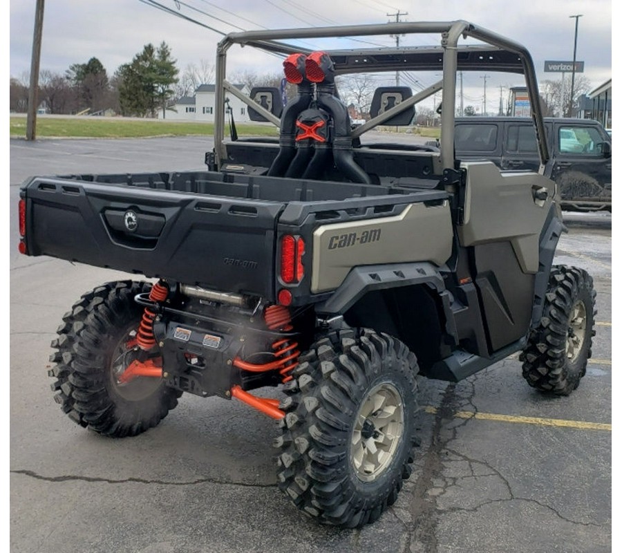 2023 Can-Am® Defender X mr with Doors HD10