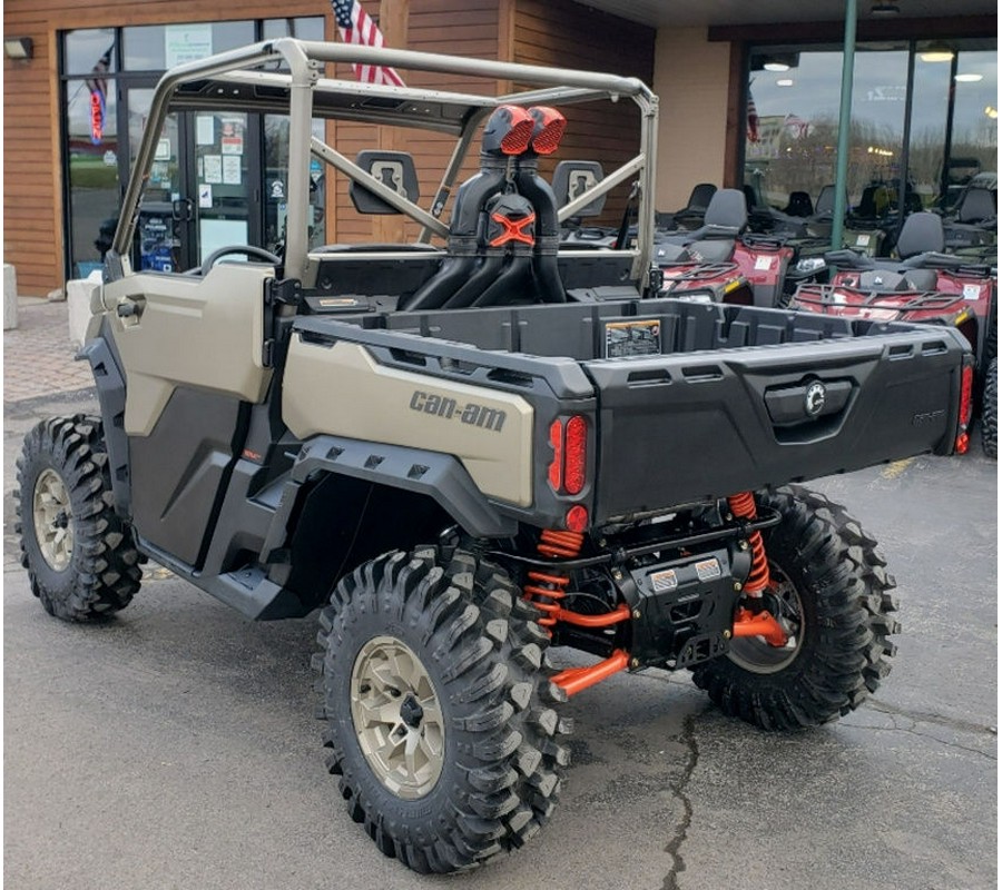 2023 Can-Am® Defender X mr with Doors HD10