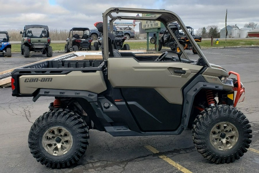 2023 Can-Am® Defender X mr with Doors HD10