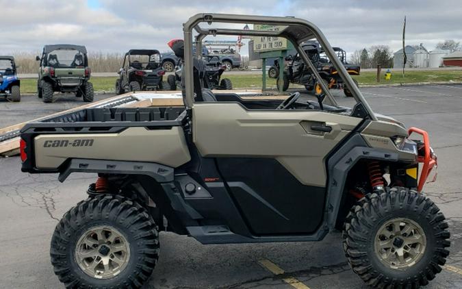 2023 Can-Am® Defender X mr with Doors HD10