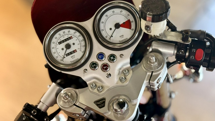 2004 Triumph Thruxton 900