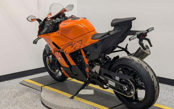 2026 KTM RC R 990