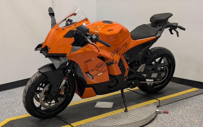 2026 KTM RC R 990