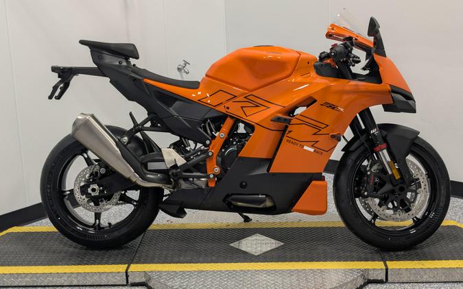 2026 KTM RC R 990