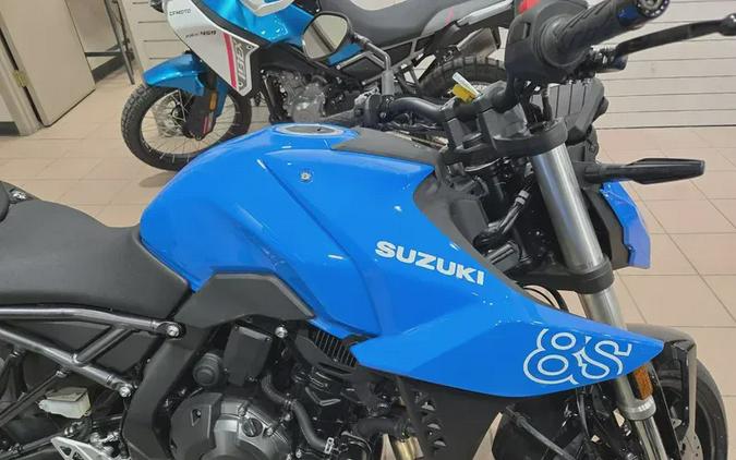 2025 SUZUKI GSX-8S